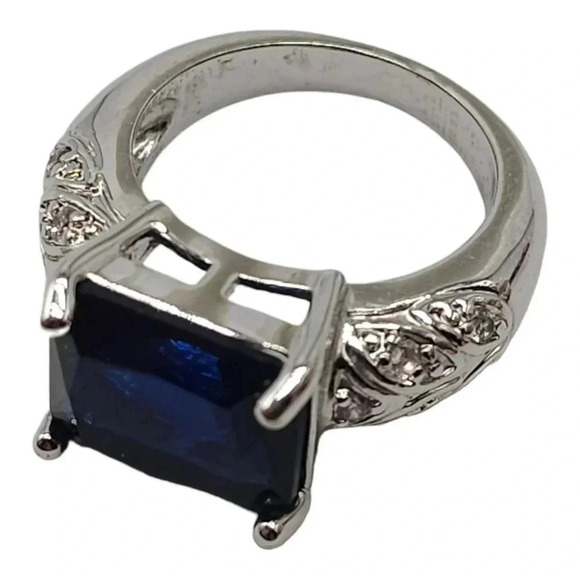 Square Shape Blue Faceted Crystal Victorian Style Ring Silver Tone Vintage Size6 - Picture 4 of 6